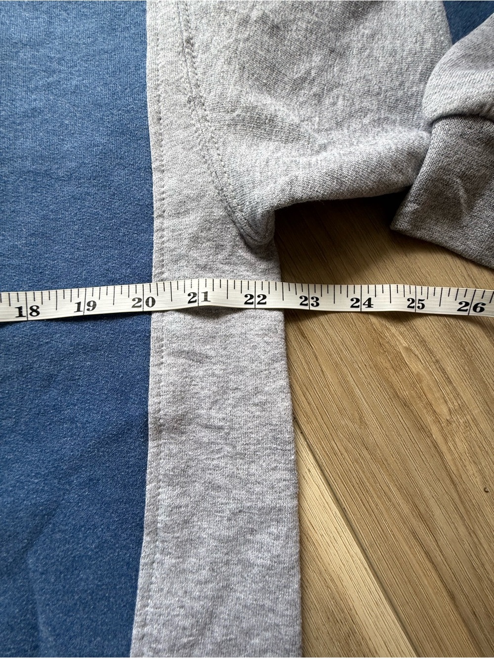 Reworked Patagonia Men's Blue & Gray Crewneck Sweatshirt - Picture 4 of 6